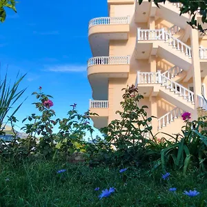 Appartement Lumra, Lukovë